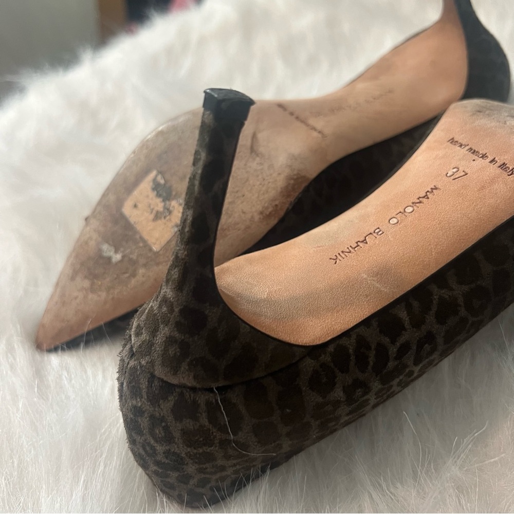 Manolo Blahnik Leopard Print Suede Size 37 Pointed Toe Heels - Picture 15 of 15